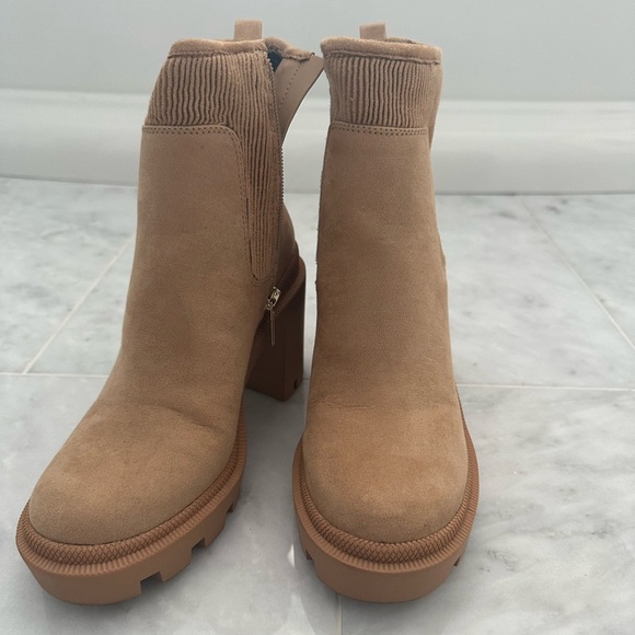 JLO emalee bootie. Taupe. Size 6.5 worn one time. In excellent condition. - Picture 3 of 5